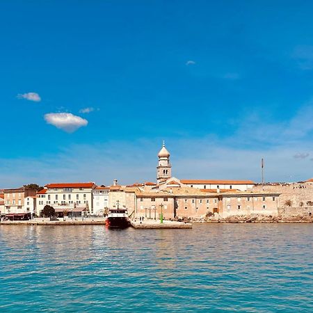 Cozy Apartment Rosmarin With A Sea View Veglia Exterior foto