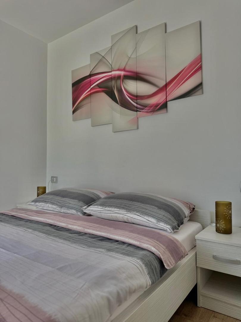 Cozy Apartment Rosmarin With A Sea View Veglia Exterior foto