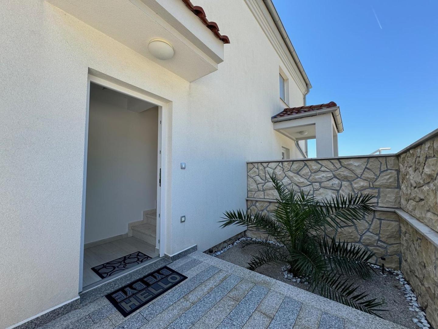Cozy Apartment Rosmarin With A Sea View Veglia Exterior foto